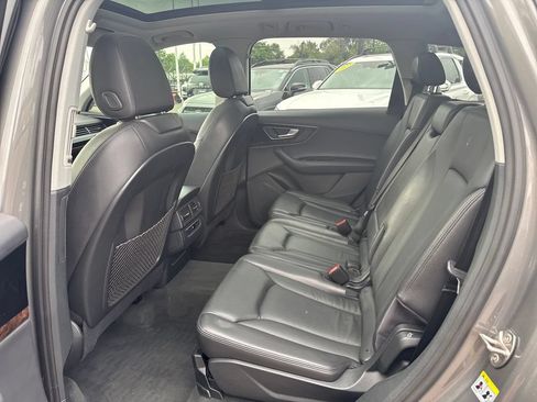 Used 2017 Audi Q7 3.0T Premium Plus AWD/4WD image 18