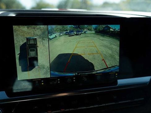 Used 2022 GMC Sierra 1500 SLT w/ SLT Premium Plus Package image 24