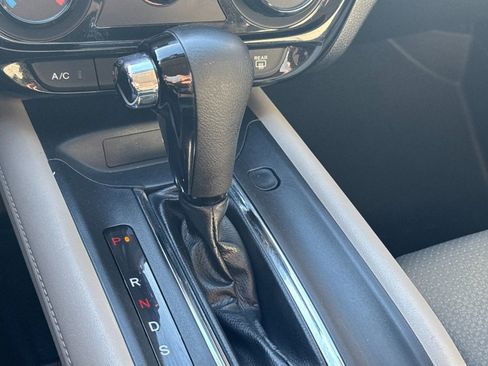 Used 2020 Honda HR-V LX image 22