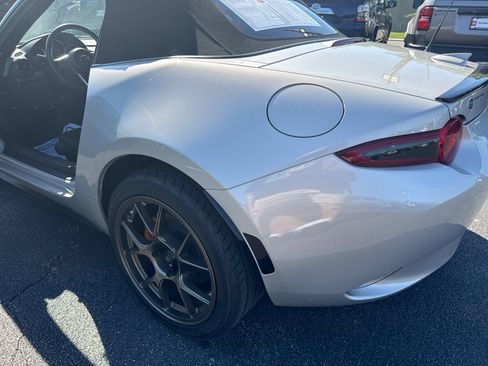 Used 2023 MAZDA MX-5 Miata Club w/ Weather Package RWD image 25