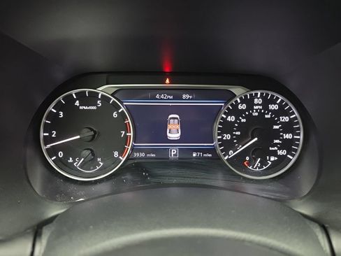 Used 2025 Nissan Sentra SR FWD image 27