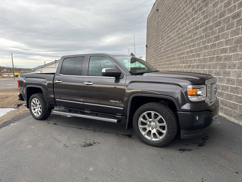 Used 2015 GMC Sierra 1500 Denali image 1