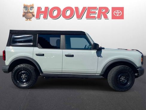 Used 2022 Ford Bronco Black Diamond AWD/4WD image 2