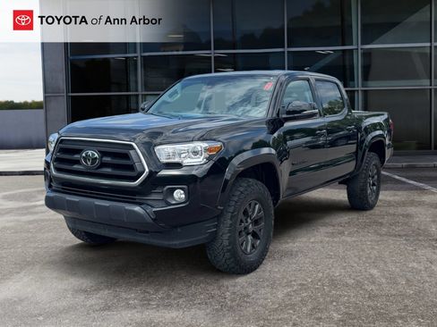 Used 2023 Toyota Tacoma SR5 w/ Technology Package AWD/4WD image 7