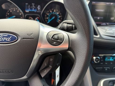 Used 2013 Ford Escape SE FWD image 16