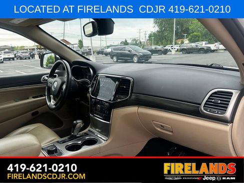 Used 2021 Jeep Grand Cherokee Limited AWD/4WD image 12