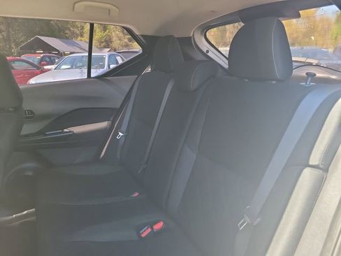 Used 2020 Nissan Kicks S image 12