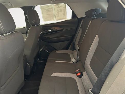 Used 2025 Chevrolet TrailBlazer LT AWD/4WD image 13