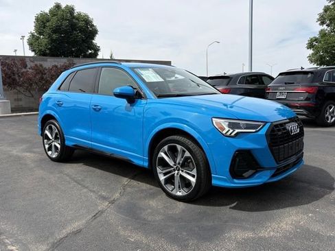 Used 2021 Audi Q3 2.0T Premium Plus w/ Premium Plus Package AWD/4WD image 9