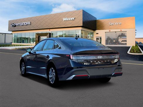 New 2026 Hyundai Sonata Blue FWD image 5