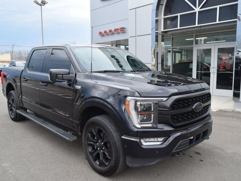Used 2022 Ford F150 Platinum w/ FX4 Off-Road Package AWD/4WD image 2