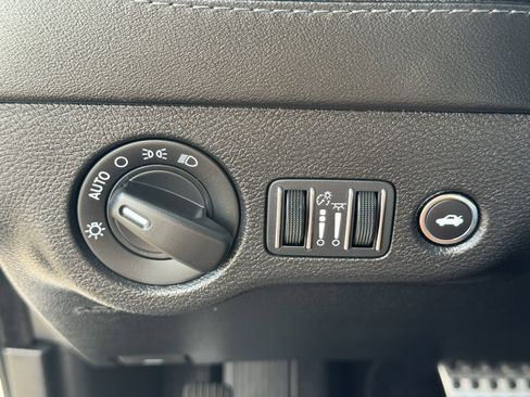 Used 2023 Dodge Charger Scat Pack image 25