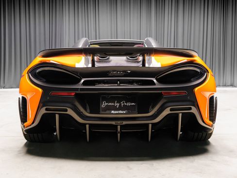 Used 2020 McLaren 600LT Spider RWD image 35