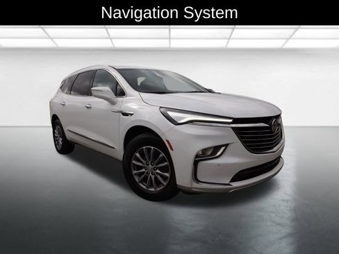Used 2024 Buick Enclave Premium image 1