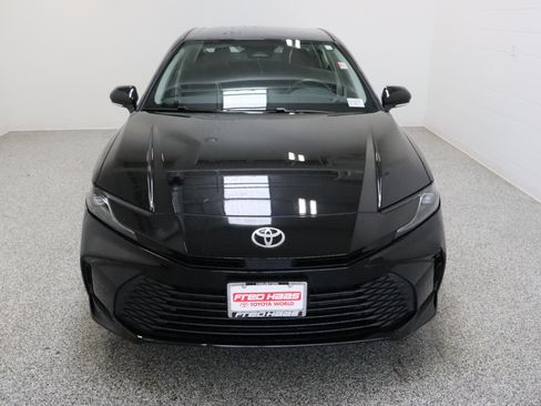 Certified 2025 Toyota Camry LE FWD image 3