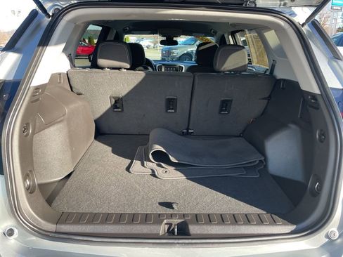 Used 2024 GMC Terrain SLE w/ Elevation Edition image 45