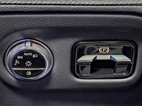 Used 2023 Mercedes-Benz EQS 450+ 4MATIC SUV image 35