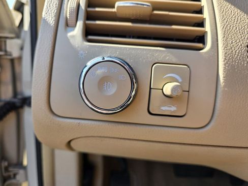 Used 2011 Buick Lucerne CXL w/ Driver Confidence Package image 13