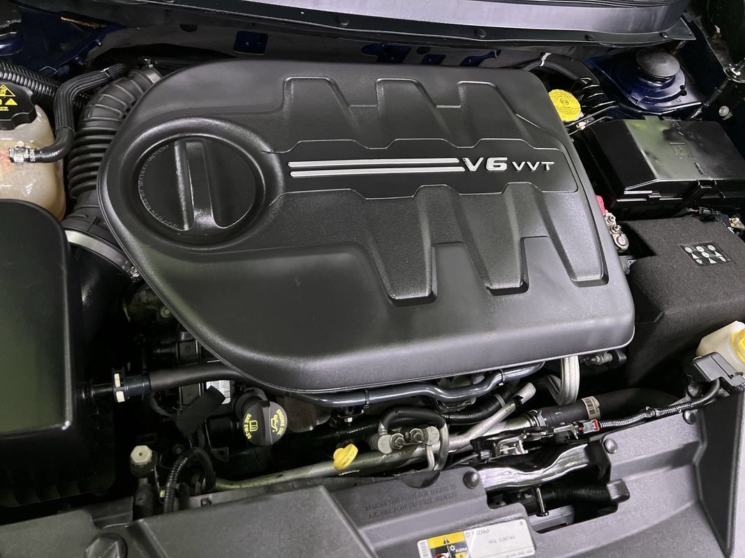 Used 2015 Jeep Cherokee Limited AWD/4WD image 20