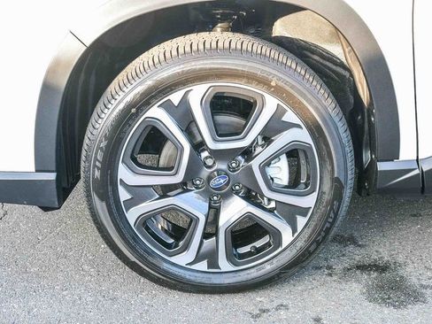 New 2026 Subaru Ascent Limited image 9