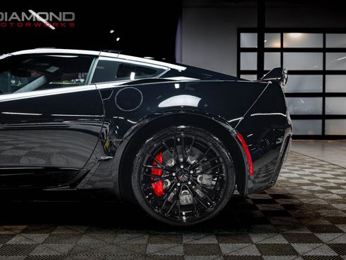 Used 2016 Chevrolet Corvette Z06 w/ 3LZ Preferred Equipment Group image 11