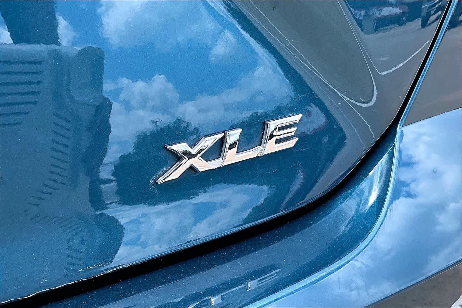 Used 2026 Toyota Camry XLE FWD image 10