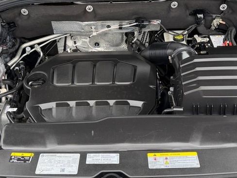 Used 2024 Volkswagen Atlas SE AWD/4WD image 30