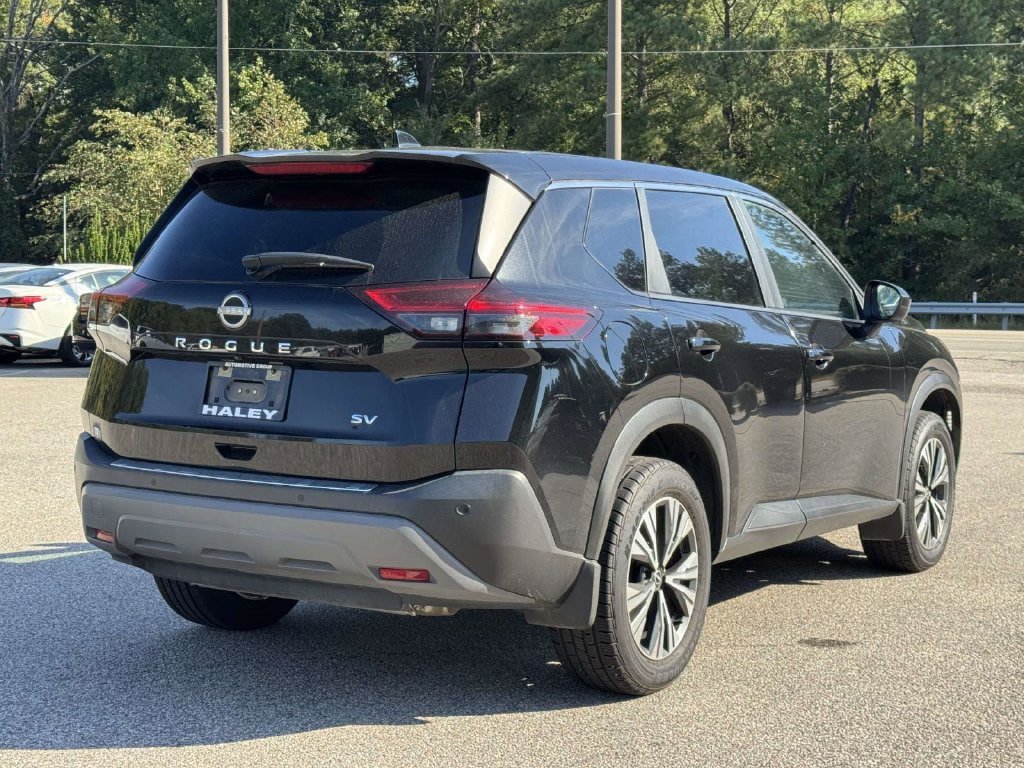 Used 2023 Nissan Rogue SV FWD image 22