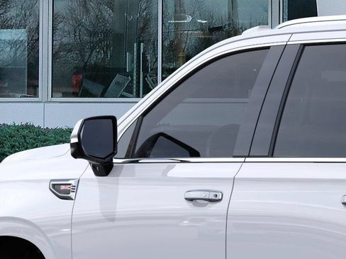New 2026 GMC Yukon Denali w/ Denali Reserve Package AWD/4WD image 13