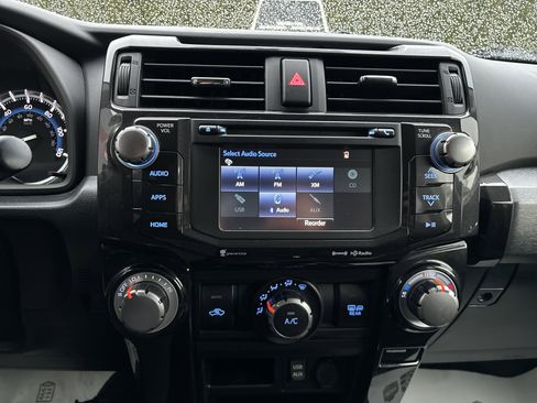 Used 2019 Toyota 4Runner TRD Off-Road image 25