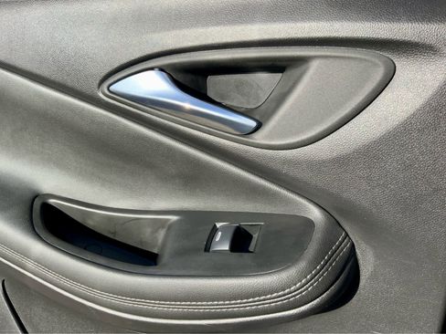 Used 2023 Buick Encore GX Select w/ Sport Touring Package image 50