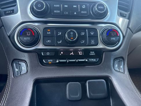 Used 2020 Chevrolet Tahoe LT image 23