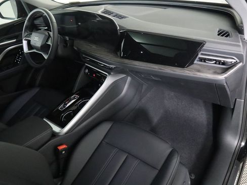 Used 2025 Audi Q5 2.0T Premium w/ Convenience Package image 20