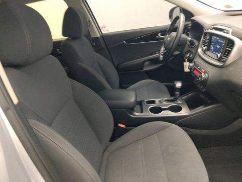 Used 2019 Kia Sorento AWD w/ LX Convenience Package image 21
