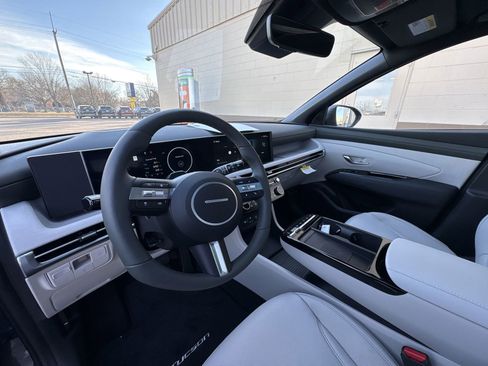 Used 2026 Hyundai Tucson Limited image 10