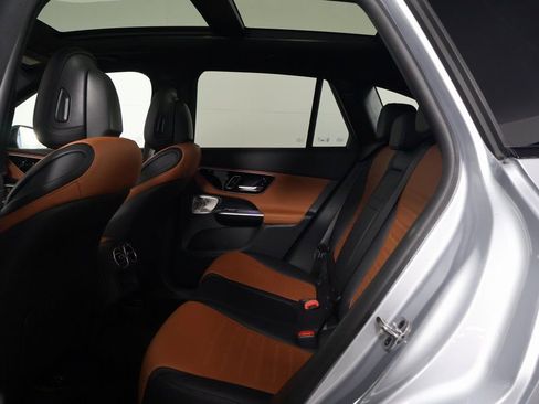 Certified 2023 Mercedes-Benz GLC 300 image 11