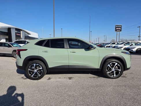 Used 2024 Chevrolet Trax RS image 9