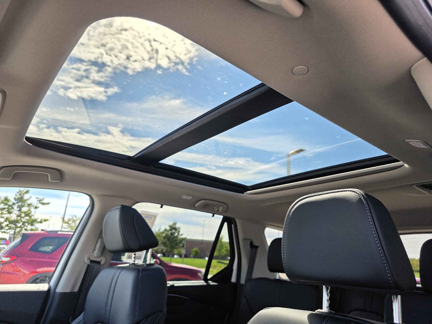 New 2026 Honda Pilot Touring image 3