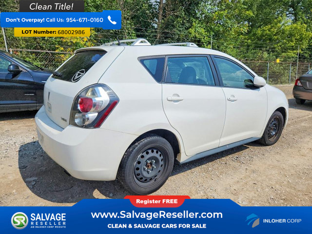 Used 2009 Pontiac Vibe AWD w/ Sun And Sound Package image 4