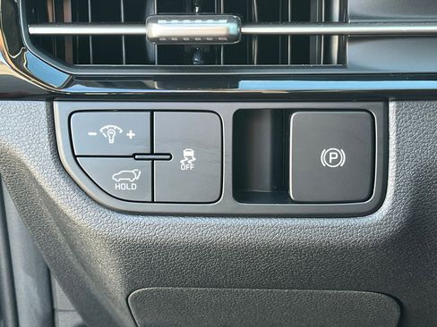 Used 2026 Kia Sportage EX image 17