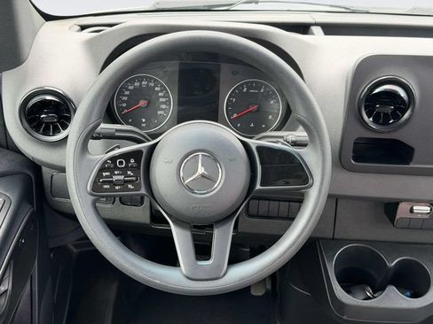 Used 2024 Mercedes-Benz Sprinter 3500 image 17