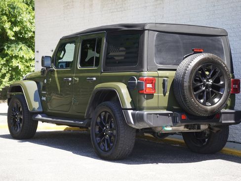 Used 2024 Jeep Wrangler Unlimited Sahara AWD/4WD image 5