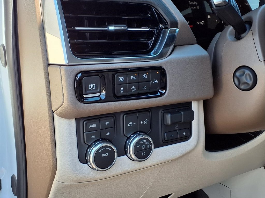 New 2027 GMC Yukon Denali w/ Denali Reserve Package AWD/4WD image 13