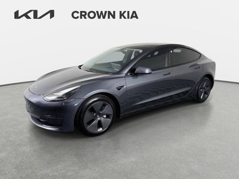 Used 2023 Tesla Model 3 Standard Range RWD image 1
