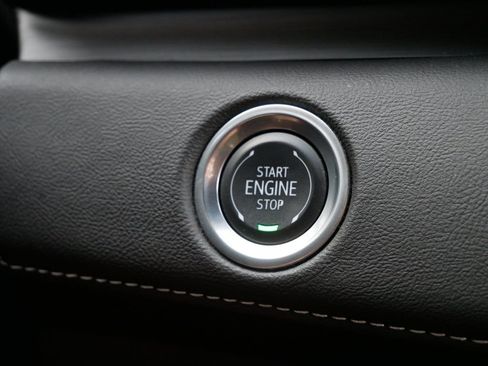 Used 2024 Cadillac Escalade ESV Luxury AWD/4WD image 26