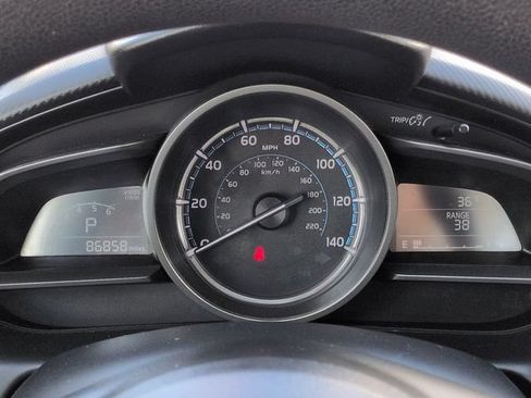 Used 2019 Toyota Yaris LE FWD image 24