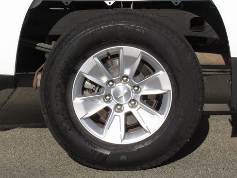 Used 2019 Chevrolet Silverado 1500 LT w/ All-Star Edition image 35