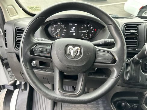 Used 2023 RAM ProMaster 2500 FWD image 12