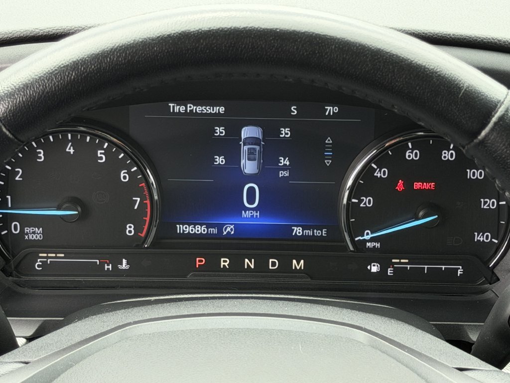 Used 2020 Ford Explorer XLT w/ Equipment Group 202A RWD image 15