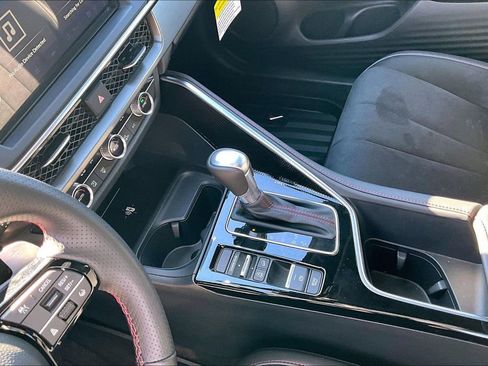 Certified 2025 Acura MDX w/ Technology Package image 18